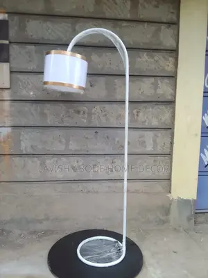 Curved Bent Floor Lamp With Lampshades