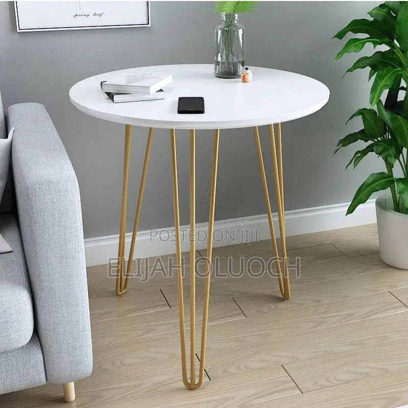 *High-End Luxurious and Simple Side Table
