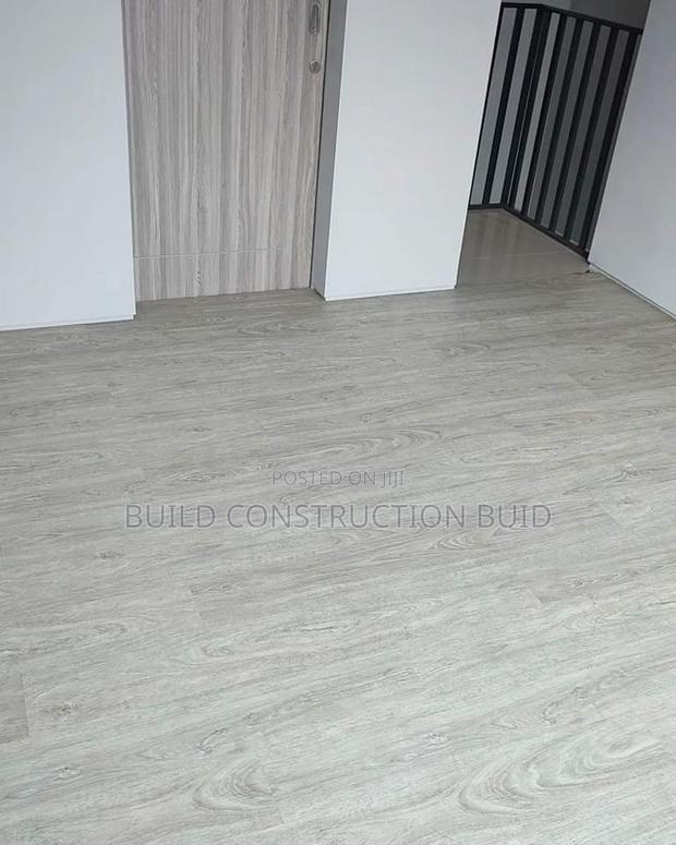 Interlocking Luxury SPC Floor 4.2mm in Kenya. - thumbnail 2