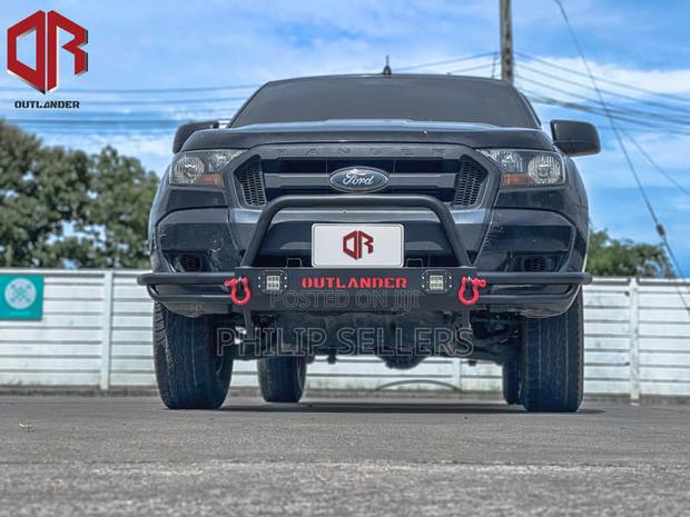 Double Cab Front Nudge Bar - thumbnail 2