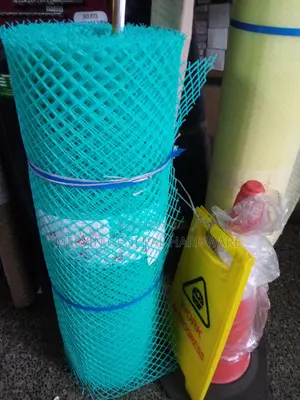 Light Blue Plastic Mesh 1m by 25m