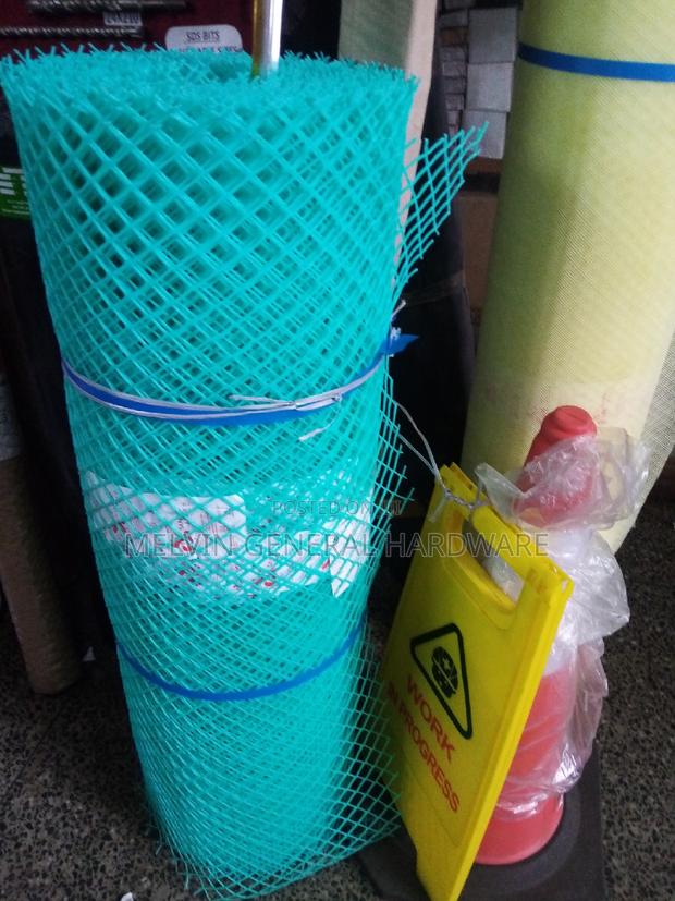 Light Blue Plastic Mesh 1m by 25m - main view