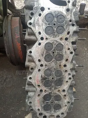 Ford Everest Head Cylinder WE