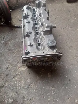 Ford Everest Head Cylinder WE