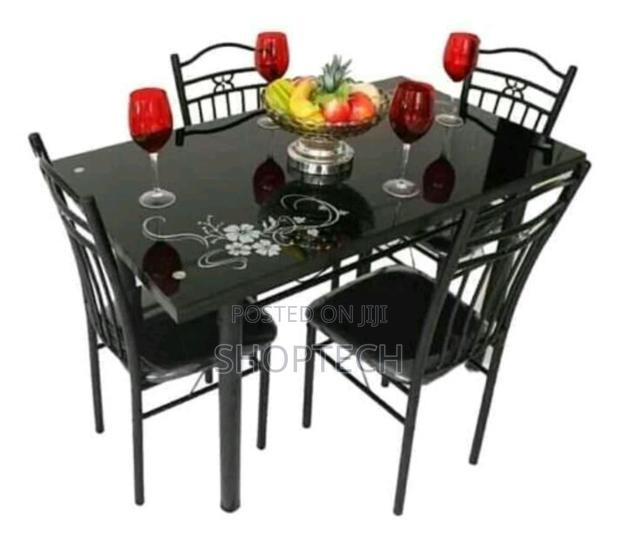 4-Sitter Dinning Table Set
