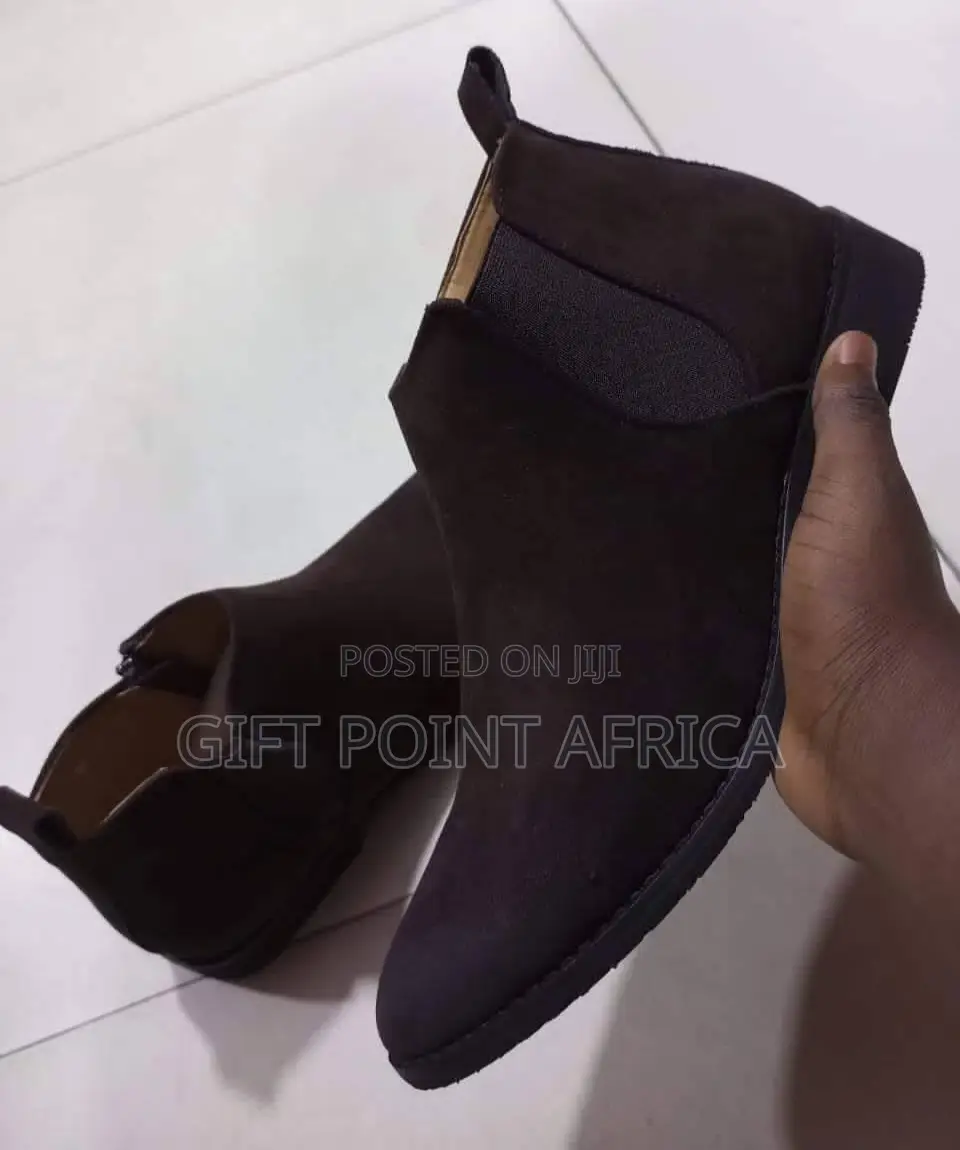 Chelsea Boots for Men Coffee in Color