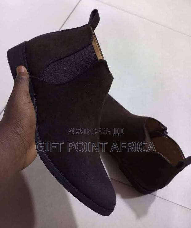 Chelsea Boots for Men Black in Color - thumbnail 2
