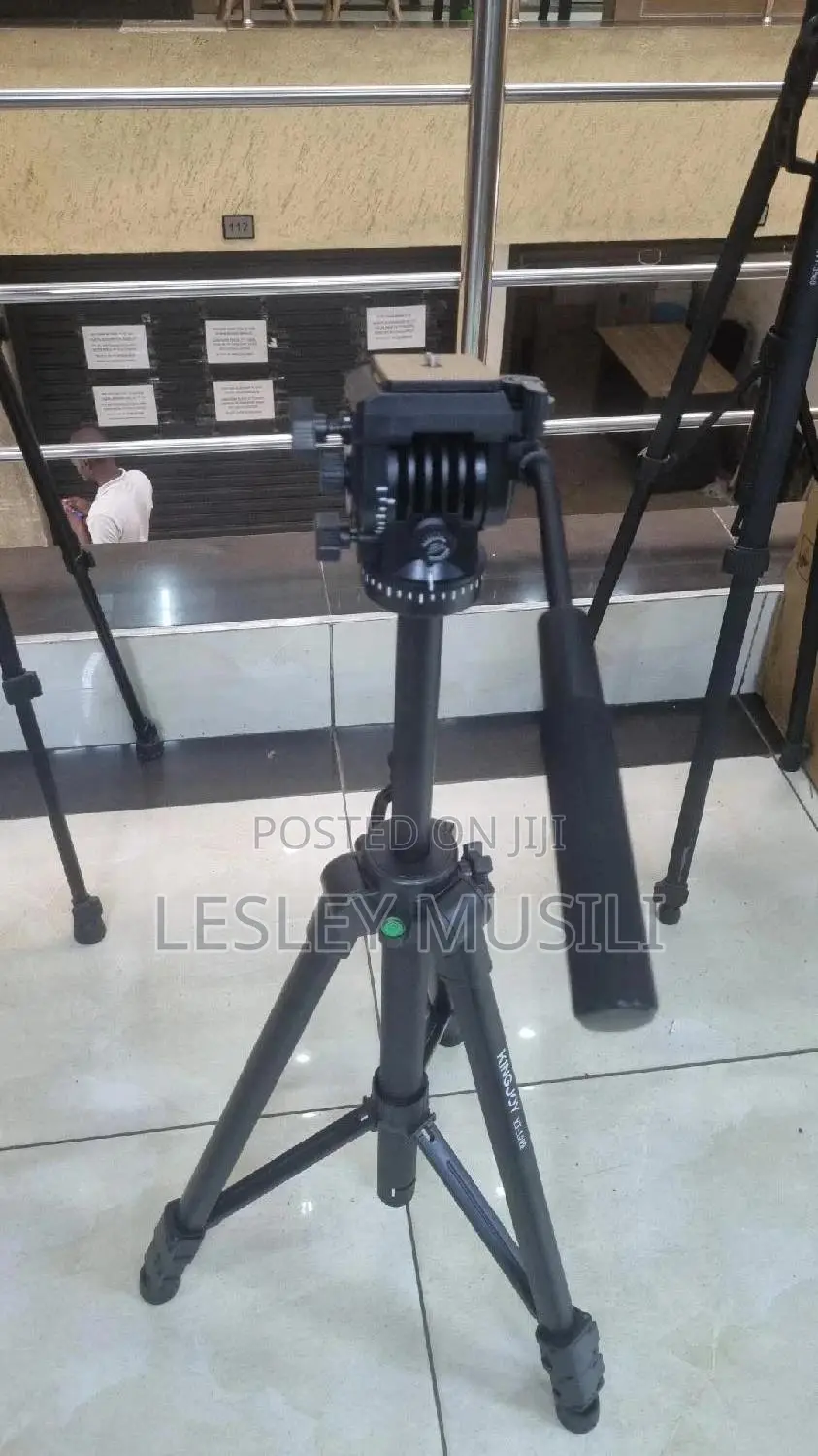 Yungtech VCT 880 Tripod Stand