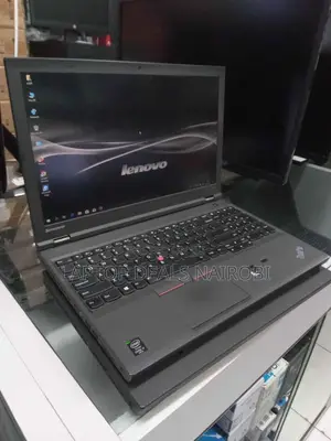 Laptop Lenovo ThinkPad W541 8GB Intel Core I5 SSD 256GB