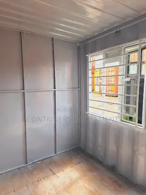 20ft Container Store And Store Man Office.