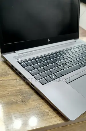 Laptop HP ZBook 15u G5 16GB Intel Core I7 SSD 512GB