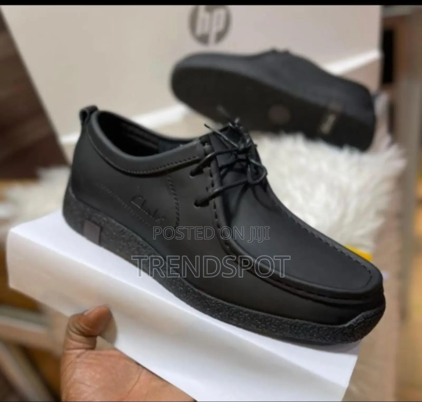 Clarks Smooth- Grey Lowcut