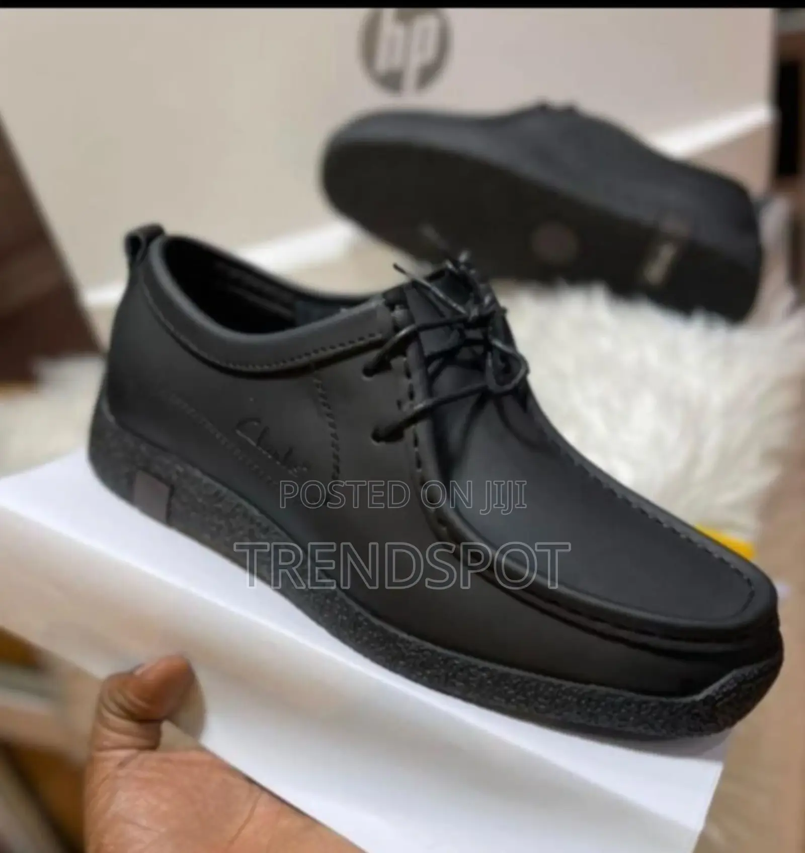 Clarks Smooth- Grey Lowcut