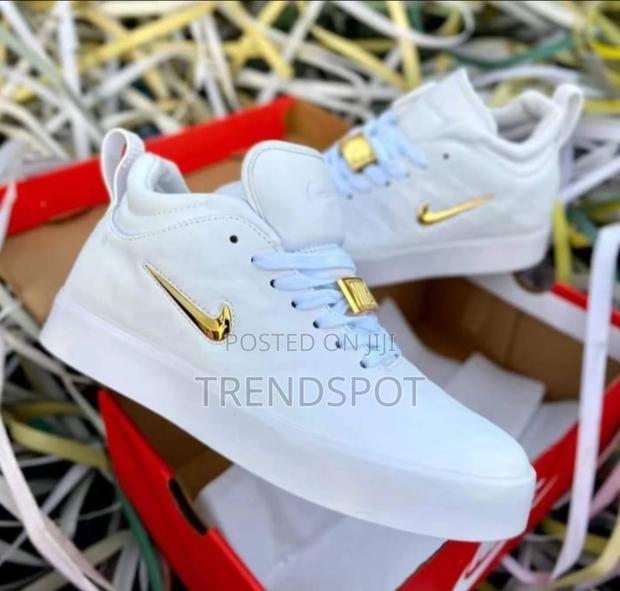 Nike Tiempo Vetta 17 White Casual Sneakers Nike Pantofi Spor