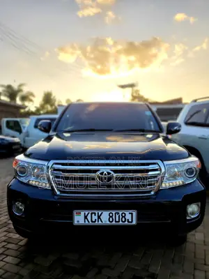 Toyota Land Cruiser 2010 Black