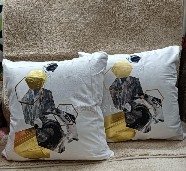 Throwpillow Covers 45x45 CM