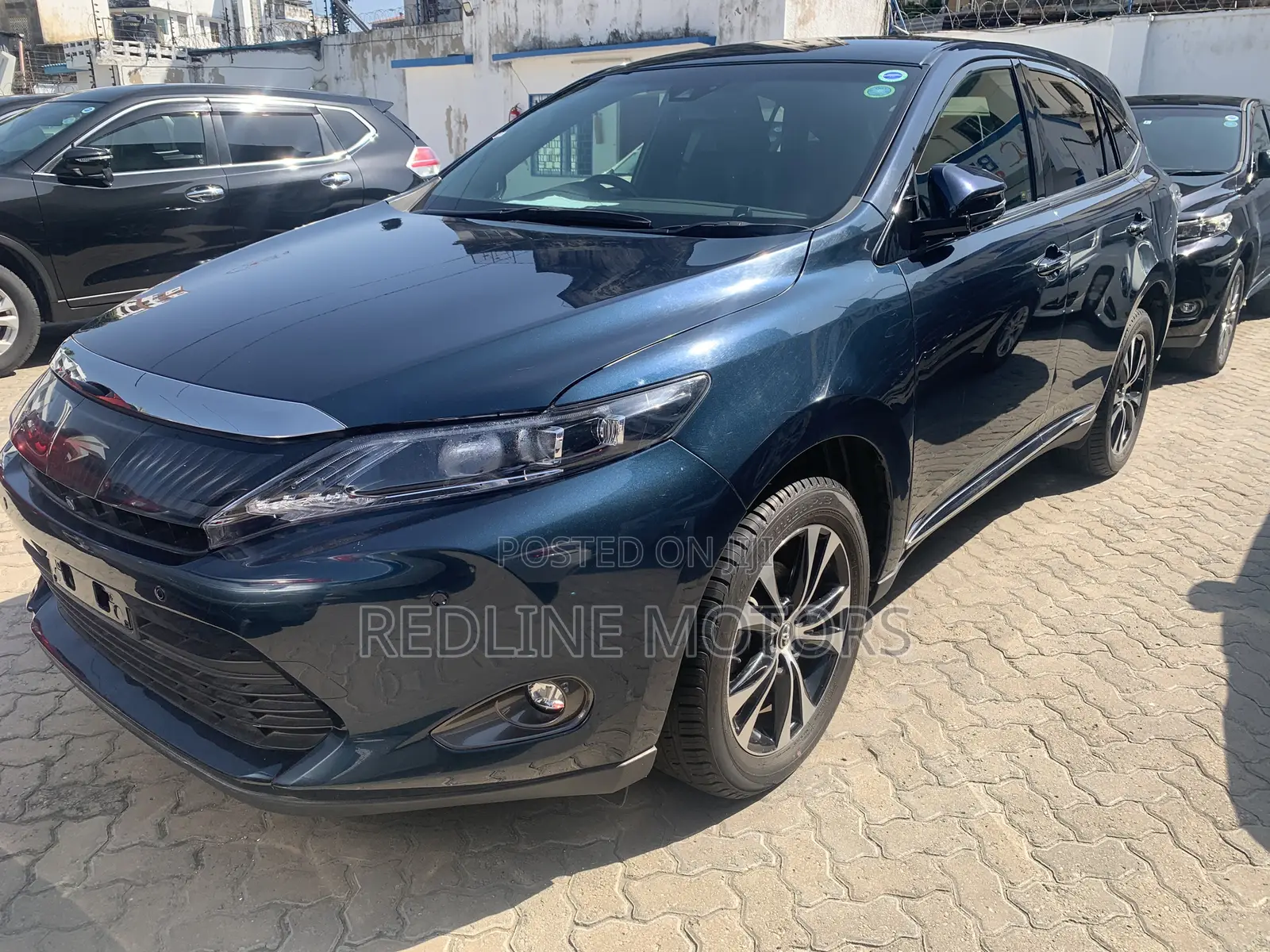 Toyota Harrier 2.0 4WD 2016 Purple