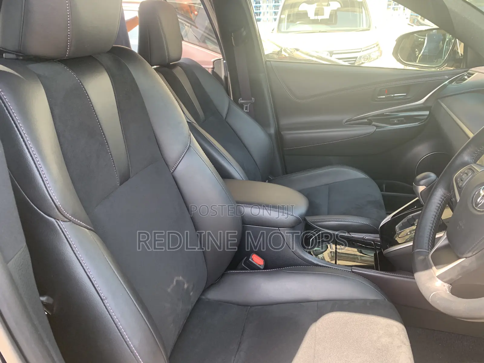 Toyota Harrier 2.0 4WD 2016 Purple