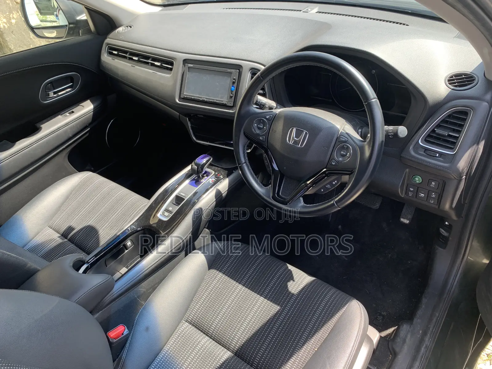 Honda Vezel 1.5 Hybrid 4WD 2017 Green