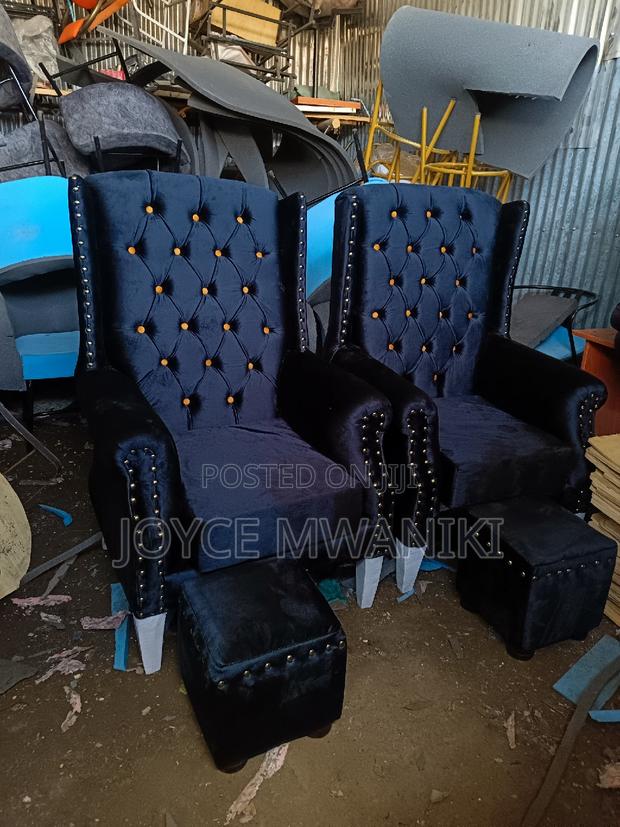 Pedicure Seats Puffs, Black. - main view