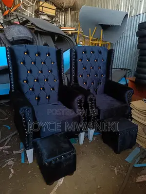 Pedicure Seats Puffs, Black. 