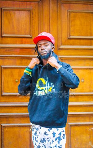 Chi Khustom - thumbnail 2