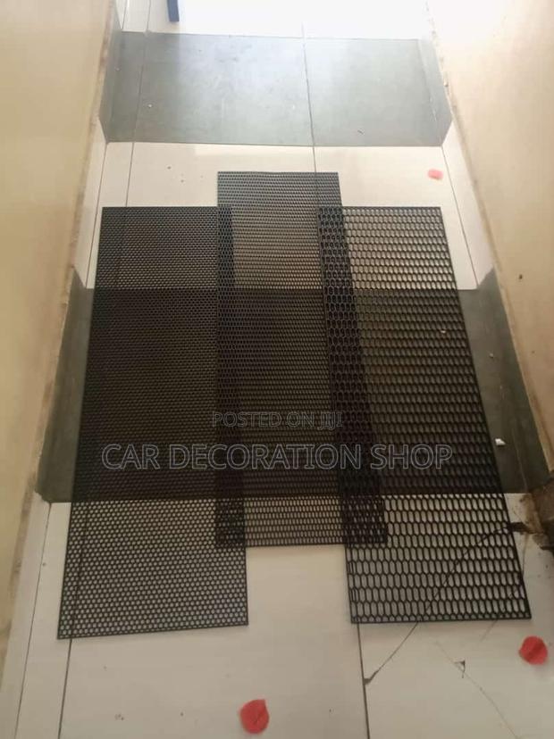 Metallic or Plastic Front Grill Decoration Mesh