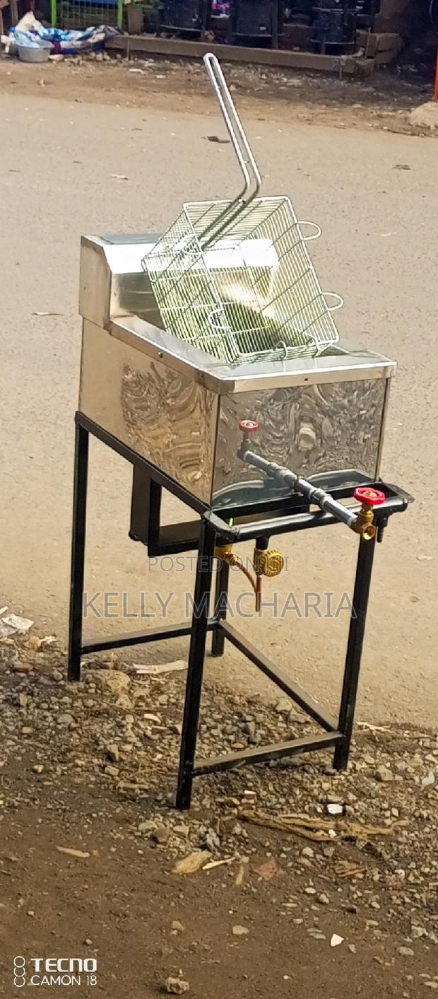 Single Commercial Gas  Fryers - thumbnail 4
