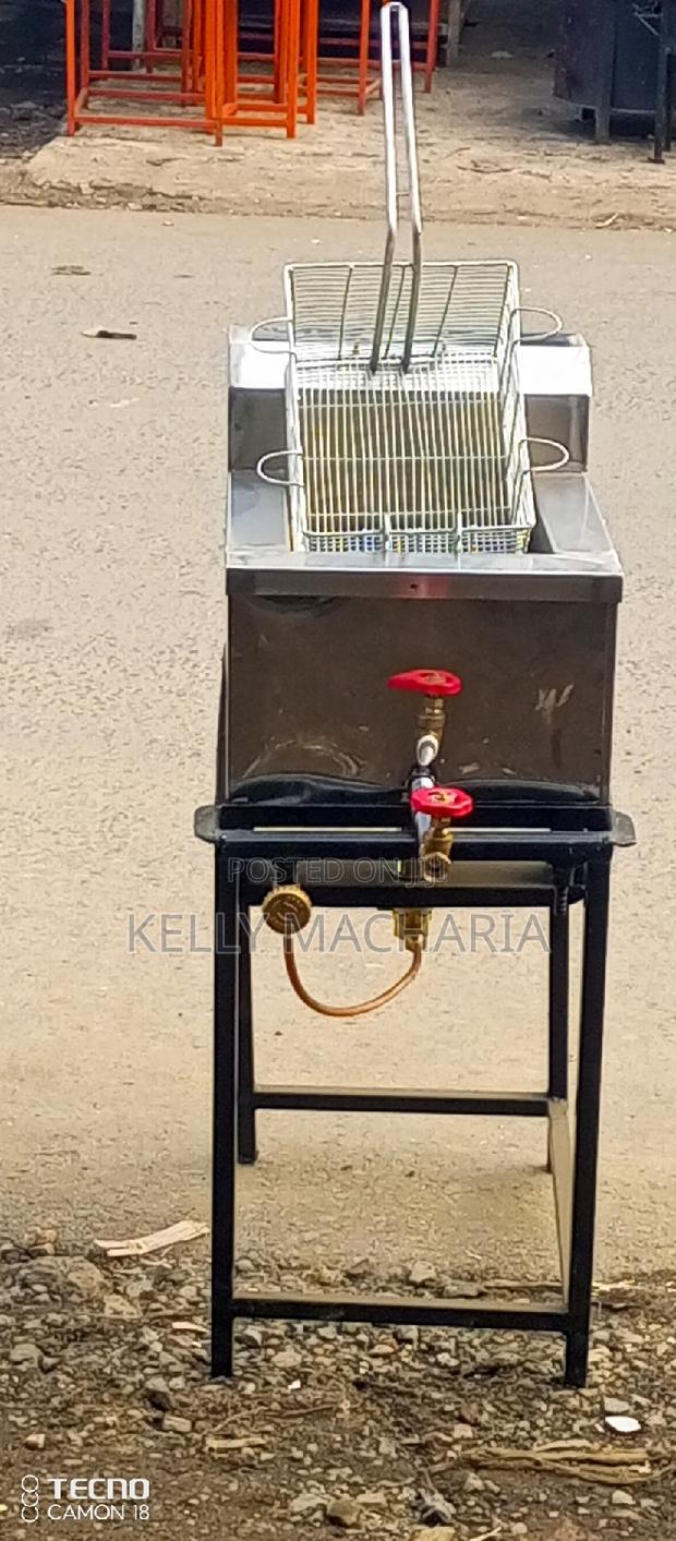 Single Commercial Gas  Fryers - thumbnail 10