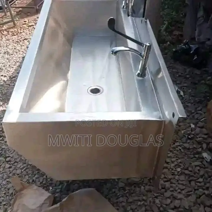 Wall Grade 304 Stainless Steel Scrub Sink