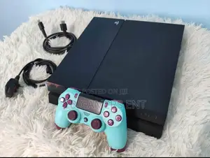 Play Station 4, 10 Free Installed Games