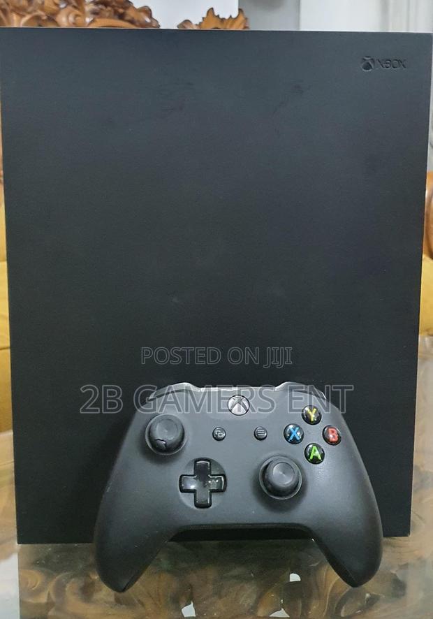 Xbox 1 X 1TB - thumbnail 2