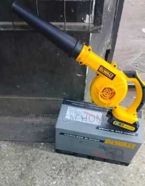 Dewalt Cordless Dust Blower - thumbnail 2