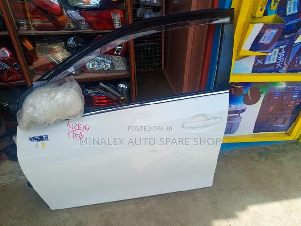 Toyota Corolla NZE141 (Corolla Axio 141)Front LHS Door Panel