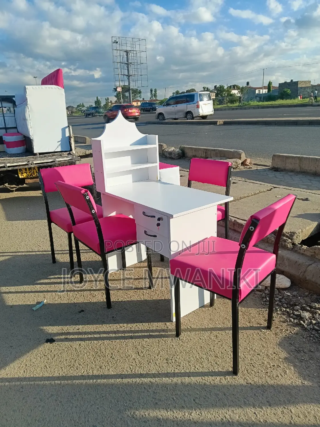 Manicure Table and 4 Manicure Chairs 