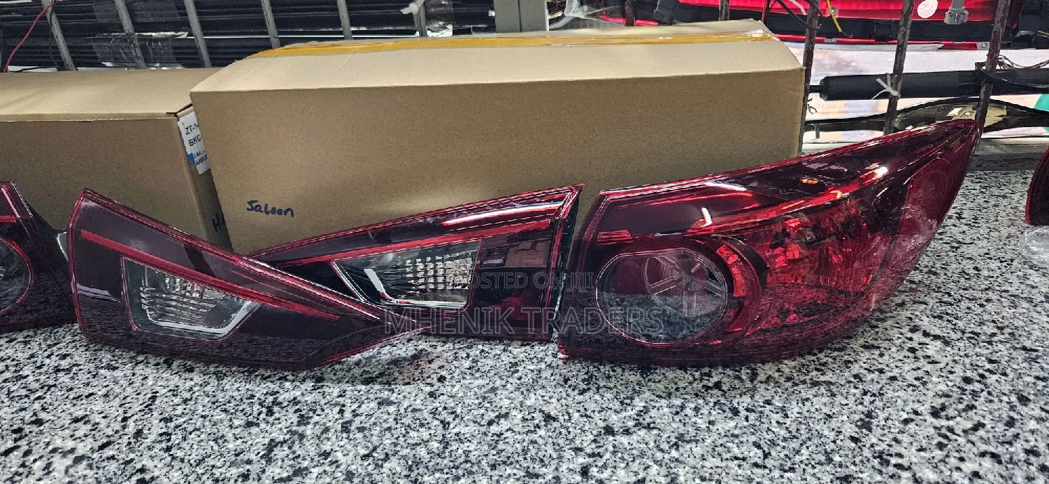 Mazda Axella Saloon Back Light
