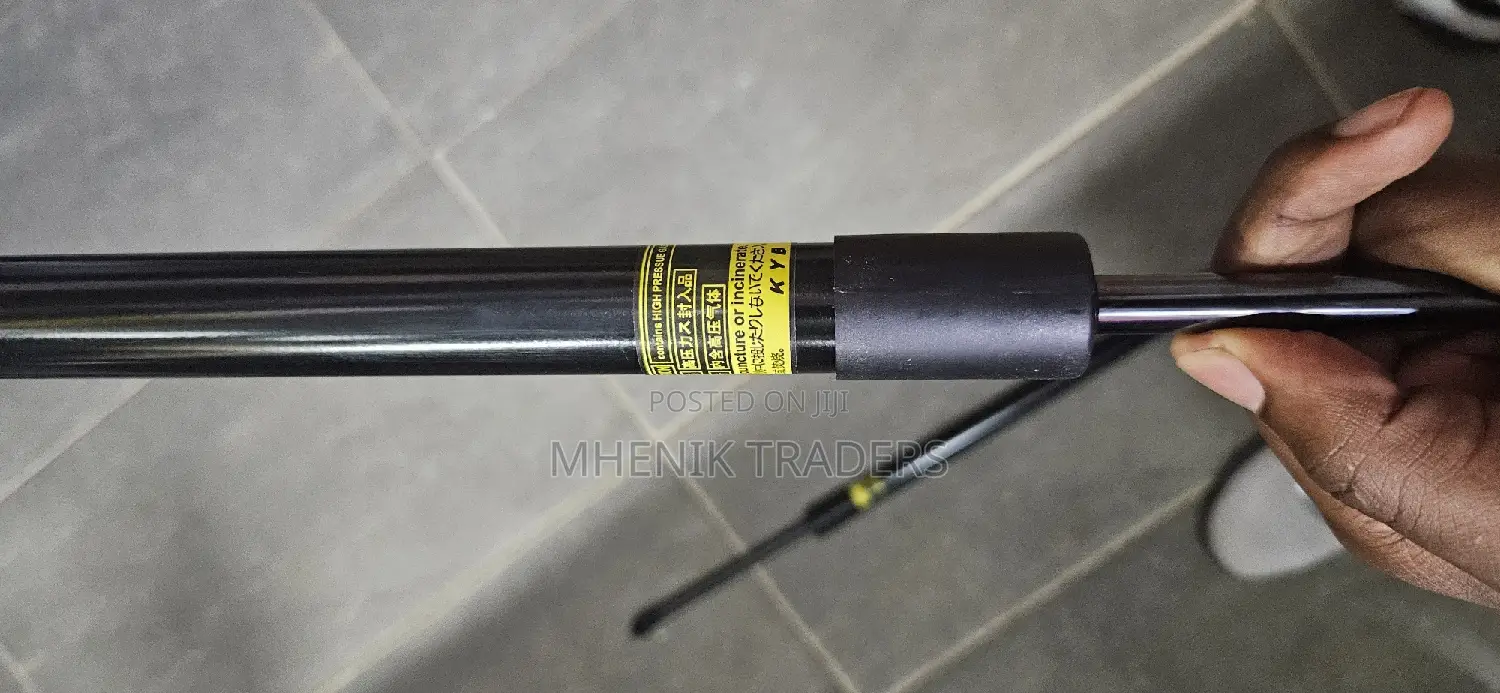 Harrier 2015 Manual Boot Shocks