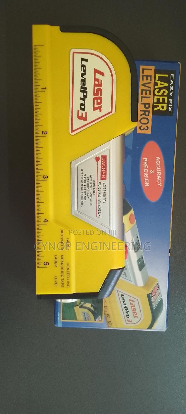 Laser Level Pro3 With Horizontal and Vertical Line - main view