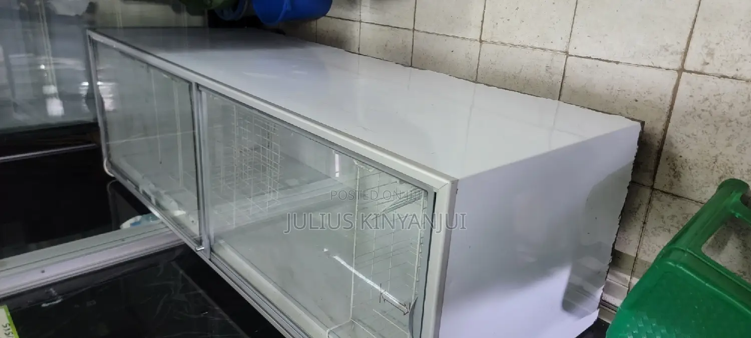 Display Freezer 7 Feet