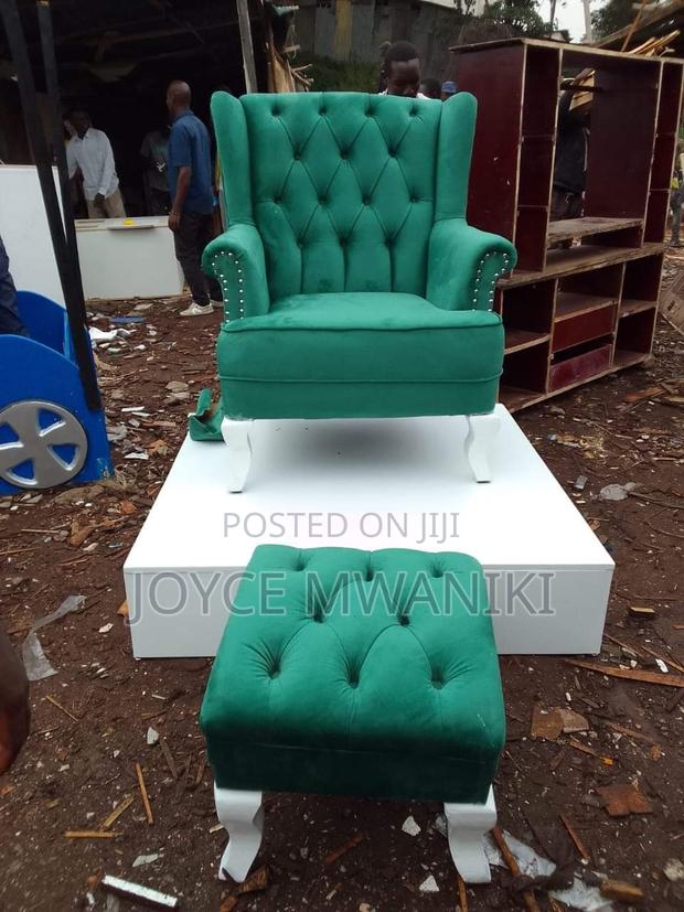 Pedicure Seat, Pallet and Pedicure Stool. - thumbnail 4