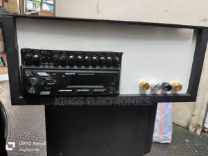 Car Radio Amplifier With Toraidal 30.0.30