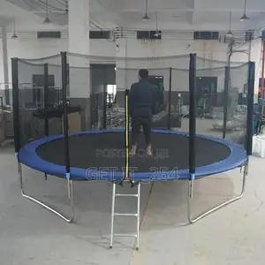 Trampoline With Safety Enclosure Net