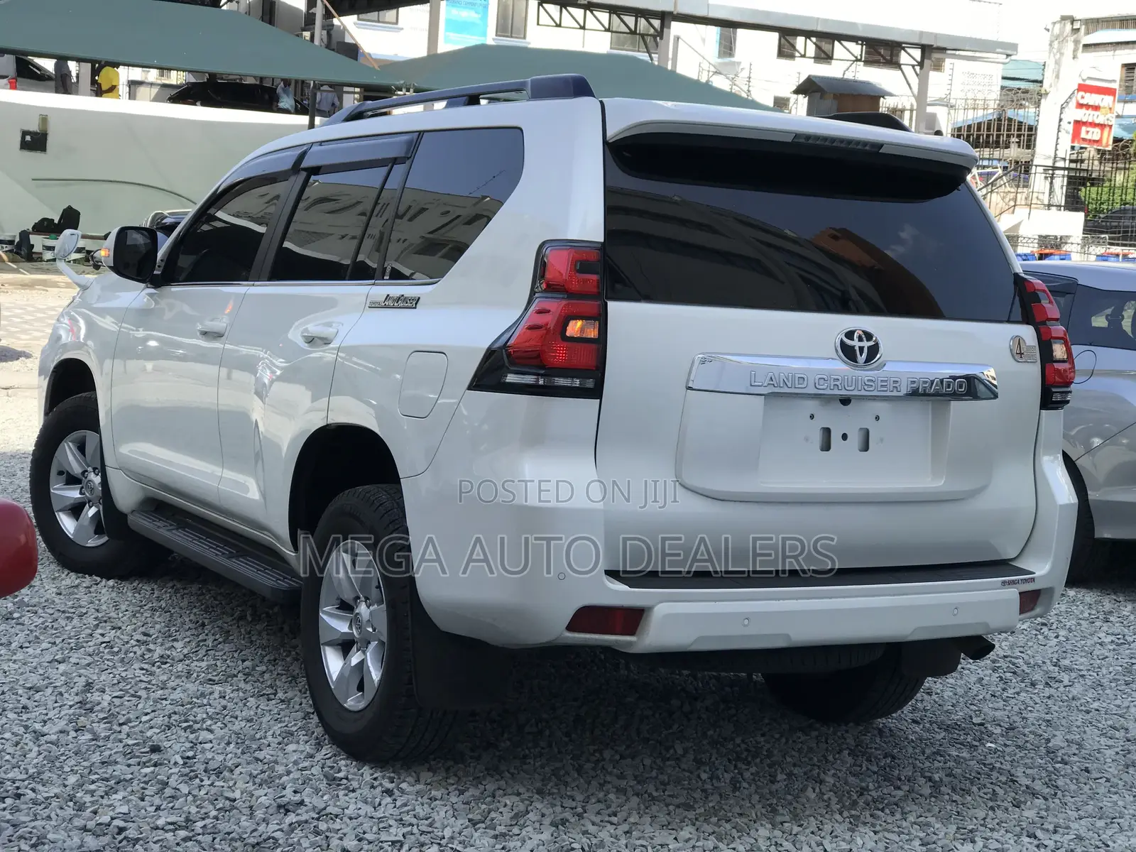 Toyota Land Cruiser Prado 2018 Off white