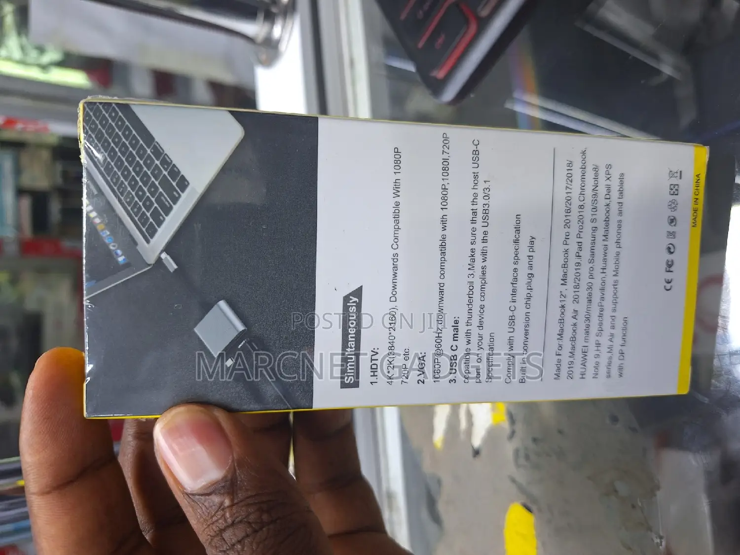  Usb Type C 2 in 1 With Hdmi and Vga Output
