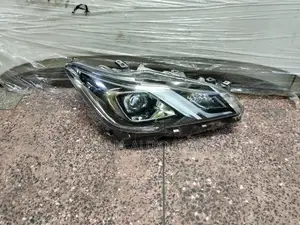 Crown 2015/2016/2017/2018/2019 Xenon Headlights (Internal)