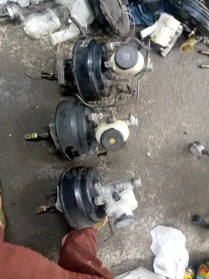 Isuzu Dmax Old Model Brake Master Cylinder and Booster