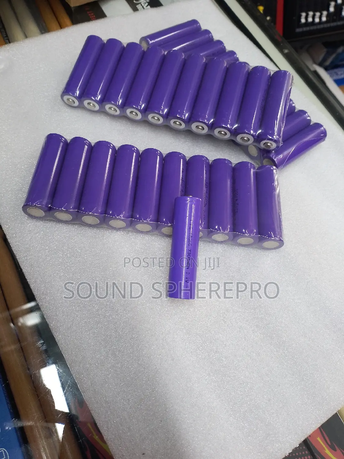 3.7 18650 Rechargeable Battery