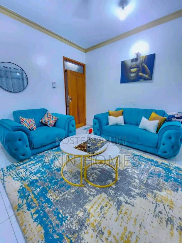 South B One Bedroom - thumbnail 7