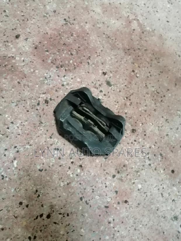 Caliper Front Vigo 4wd Hilux