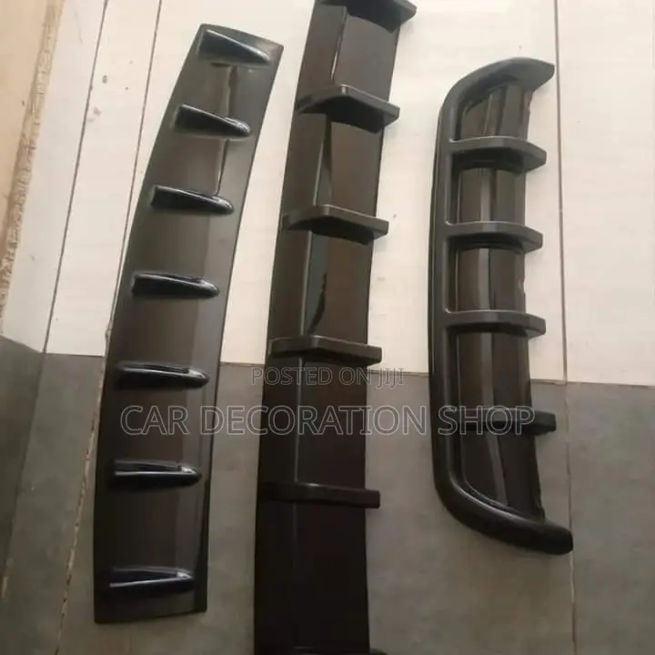 Different Sizes Rear Bumper Shark Diffuser